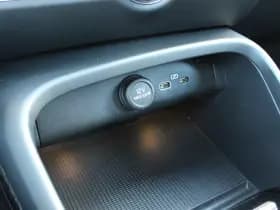 Volvo XC40 Recharge P8 AWD R-Design thumbnail 27