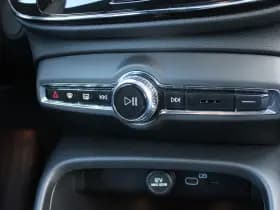 Volvo XC40 Recharge P8 AWD R-Design thumbnail 49