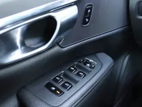 Volvo S90 T4 Automaat Momentum+ thumbnail 16