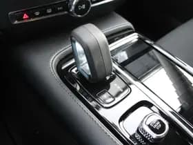 Volvo V60 T6 Plug-in hybrid AWD Essential Bright thumbnail 28