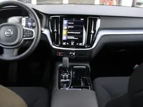 Volvo V60 T6 Plug-in hybrid AWD Essential Bright thumbnail 39
