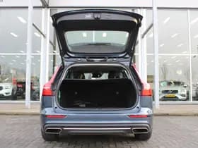 Volvo V60 T6 Plug-in hybrid AWD Essential Bright thumbnail 6
