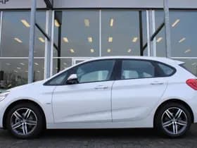 BMW 2 Serie Active Tourer 218i Corporate Lease Executive thumbnail 2