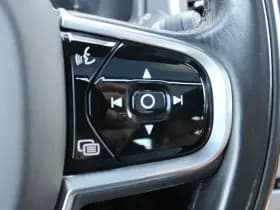 Volvo XC90 T8 Twin Engine AWD Momentum thumbnail 24