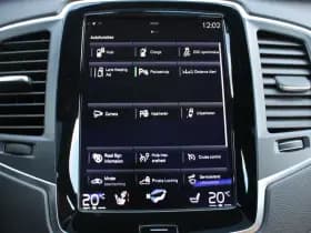 Volvo XC90 T8 Twin Engine AWD Momentum thumbnail 46