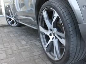 Volvo XC90 T8 Twin Engine AWD Momentum thumbnail 57