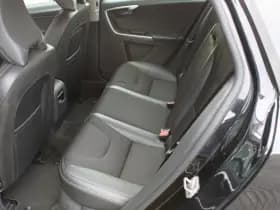 Volvo V60 T3 Momentum thumbnail 16