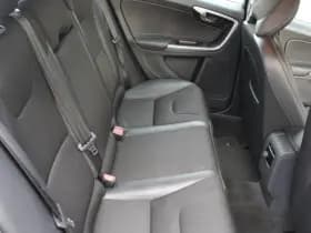 Volvo V60 T3 Momentum thumbnail 37