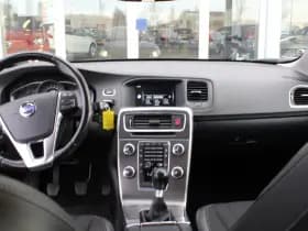 Volvo V60 T3 Momentum thumbnail 39