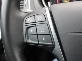 Volvo V40 Cross Country T3 Momentum thumbnail 20