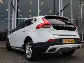 Volvo V40 Cross Country T3 Momentum thumbnail 3