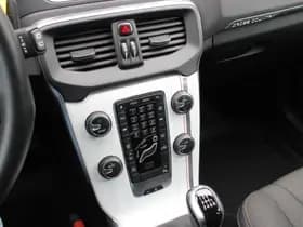 Volvo V40 Cross Country T3 Momentum thumbnail 27