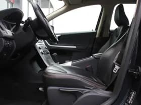 Volvo XC60 3.0 6 Cilinder! T6 AWD Momentum Youngtimer thumbnail 12