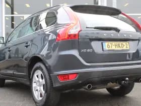 Volvo XC60 3.0 6 Cilinder! T6 AWD Momentum Youngtimer thumbnail 3