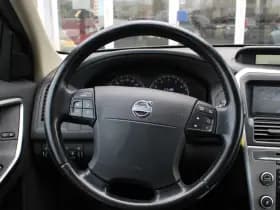 Volvo XC60 3.0 6 Cilinder! T6 AWD Momentum Youngtimer thumbnail 41