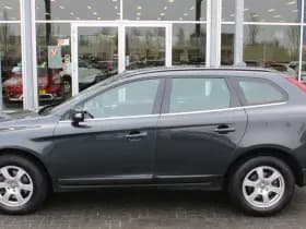 Volvo XC60 3.0 6 Cilinder! T6 AWD Momentum Youngtimer thumbnail 53