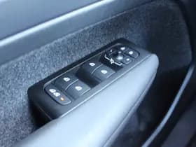 Volvo XC40 Recharge Twin Plus thumbnail 17