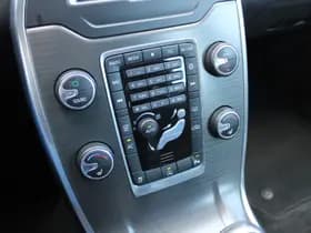 Volvo V70 D2 Dynamic Edition thumbnail 28