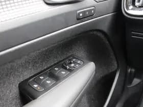Volvo XC40 T4 Recharge Inscription thumbnail 22