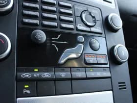 Volvo V70 2.5T Momentum thumbnail 28