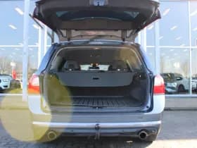 Volvo V70 2.5T Momentum thumbnail 7