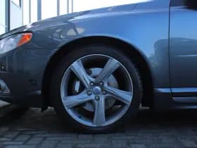 Volvo V70 2.5T Momentum thumbnail 61