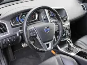 Volvo XC60 T5 FWD Summum thumbnail 12