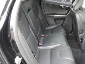 Volvo XC60 T5 FWD Summum thumbnail 42