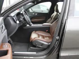 Volvo XC60 T8 Twin Engine AWD Momentum Pro thumbnail 14