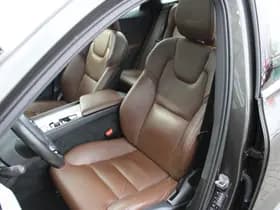 Volvo XC60 T8 Twin Engine AWD Momentum Pro thumbnail 15