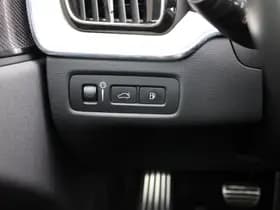 Volvo XC60 T8 Twin Engine AWD Momentum Pro thumbnail 22