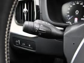 Volvo XC60 T8 Twin Engine AWD Momentum Pro thumbnail 23