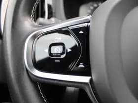Volvo XC60 T8 Twin Engine AWD Momentum Pro thumbnail 24