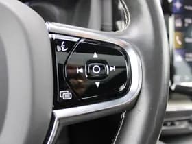 Volvo XC60 T8 Twin Engine AWD Momentum Pro thumbnail 27