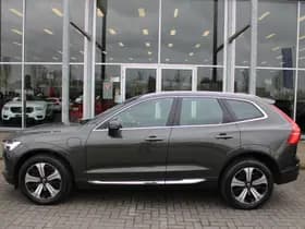 Volvo XC60 T8 Twin Engine AWD Momentum Pro thumbnail 31