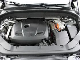 Volvo XC60 T8 Twin Engine AWD Momentum Pro thumbnail 36