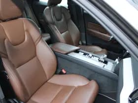 Volvo XC60 T8 Twin Engine AWD Momentum Pro thumbnail 48