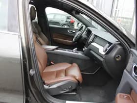 Volvo XC60 T8 Twin Engine AWD Momentum Pro thumbnail 50