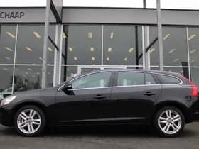 Volvo V60 T3 Automaat Momentum thumbnail 2