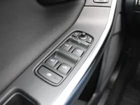 Volvo V60 T3 Automaat Momentum thumbnail 18
