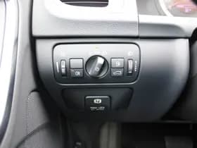 Volvo V60 T3 Automaat Momentum thumbnail 19