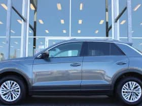 Volkswagen T-Roc 1.5 TSI Automaat Style Business thumbnail 2