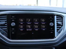 Volkswagen T-Roc 1.5 TSI Automaat Style Business thumbnail 24