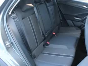 Volkswagen T-Roc 1.5 TSI Automaat Style Business thumbnail 56