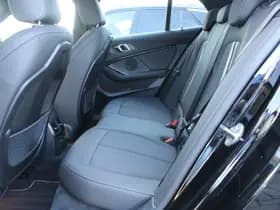 BMW 1 Serie 5-Drs 118i Automaat High Executive thumbnail 14