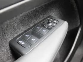 Volvo EX40 Single Motor Extended Range Ultra 82 kWh thumbnail 19