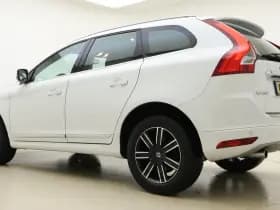 Volvo XC60 D3 150pk Polar+ / Lederen bekleding / Stoelverwarming / Elektr. verstelbare stoel / Trekhaak / All-season banden / thumbnail 11
