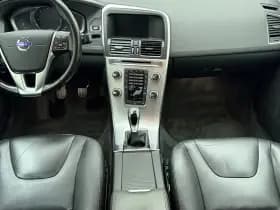 Volvo XC60 D3 150pk Polar+ / Lederen bekleding / Stoelverwarming / Elektr. verstelbare stoel / Trekhaak / All-season banden / thumbnail 12