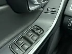 Volvo XC60 D3 150pk Polar+ / Lederen bekleding / Stoelverwarming / Elektr. verstelbare stoel / Trekhaak / All-season banden / thumbnail 16