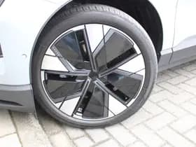 Volvo EX30 Single Motor Extended Range Ultra 69 kWh thumbnail 11